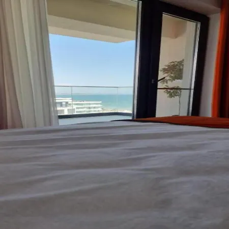 Signature Promenada 2