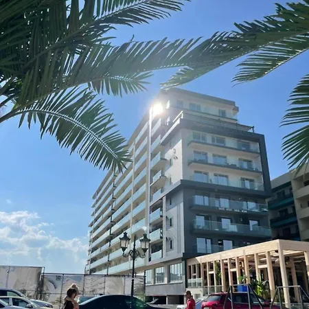 Signature Promenada 2 3*