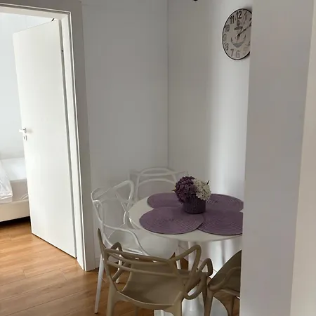 Ξενοδοχείο με διαμερίσματα Signature Promenada 2
