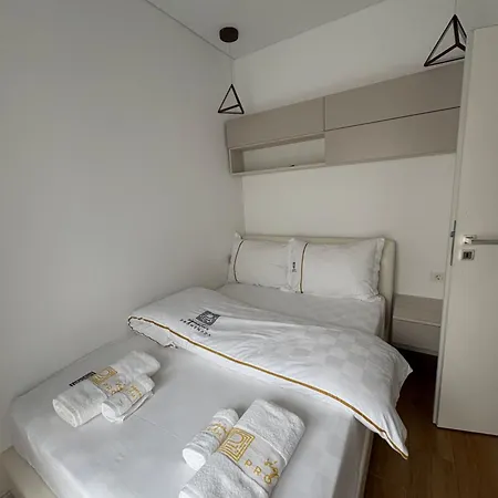 Signature Promenada 2