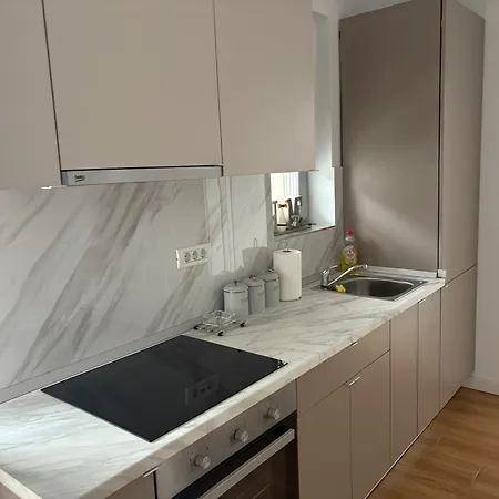 Ξενοδοχείο με διαμερίσματα Signature Promenada 2