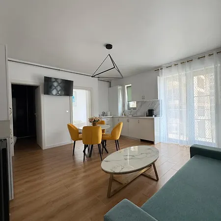 Signature Promenada 2 3* ナボダリ